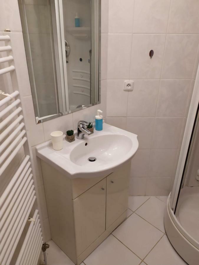 Kate & Jenny - Two-Level Apartment In The Old Town Bratislava Eksteriør bilde