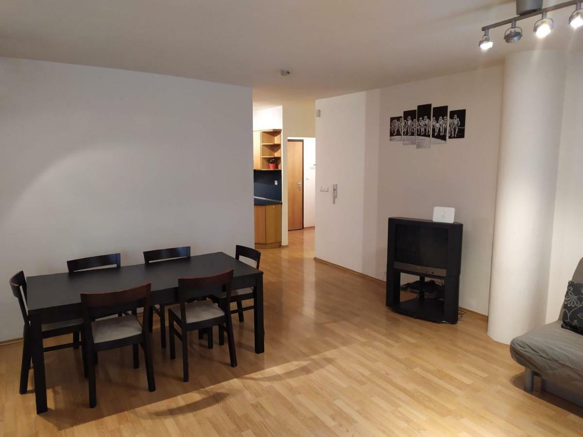 Kate & Jenny - Two-Level Apartment In The Old Town Bratislava Eksteriør bilde
